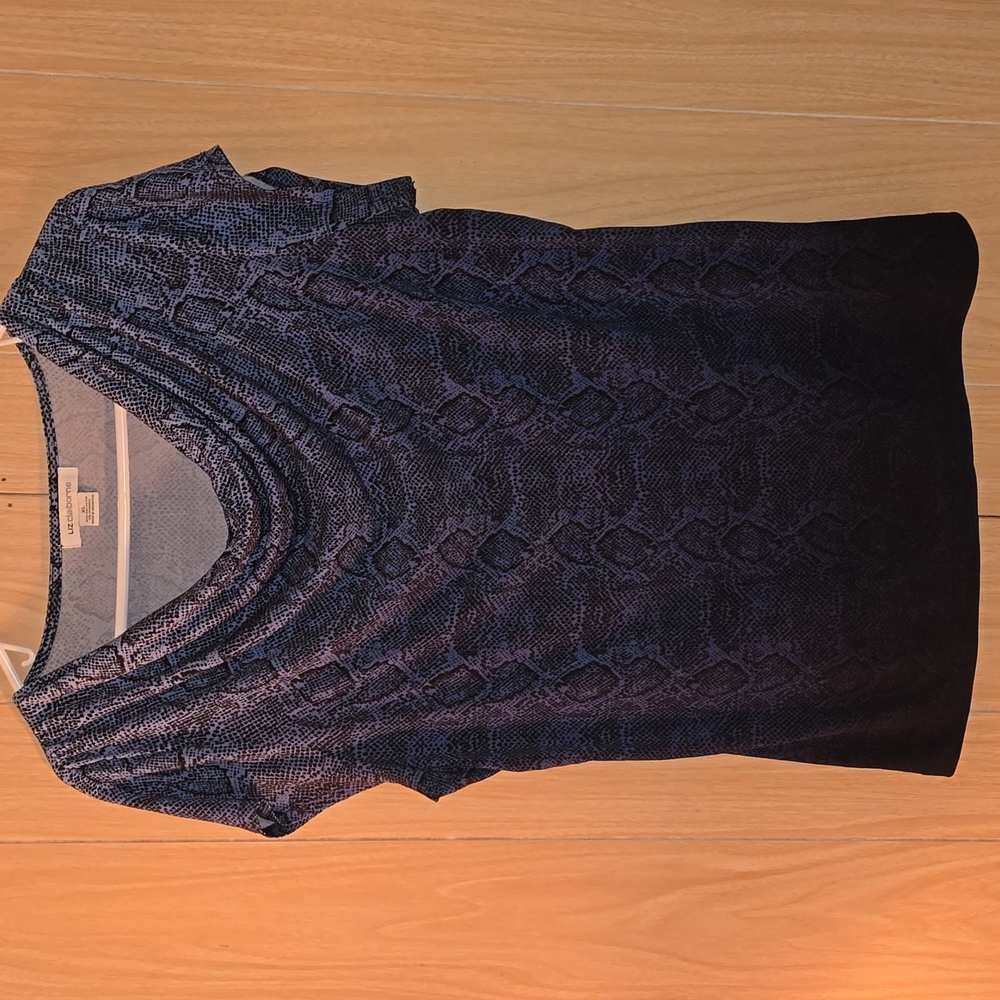 Liz Claiborne Womans Snake Pattern Short Sleeved Top XL